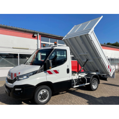 Location camion 3,5 T à la journée avec 100 km...